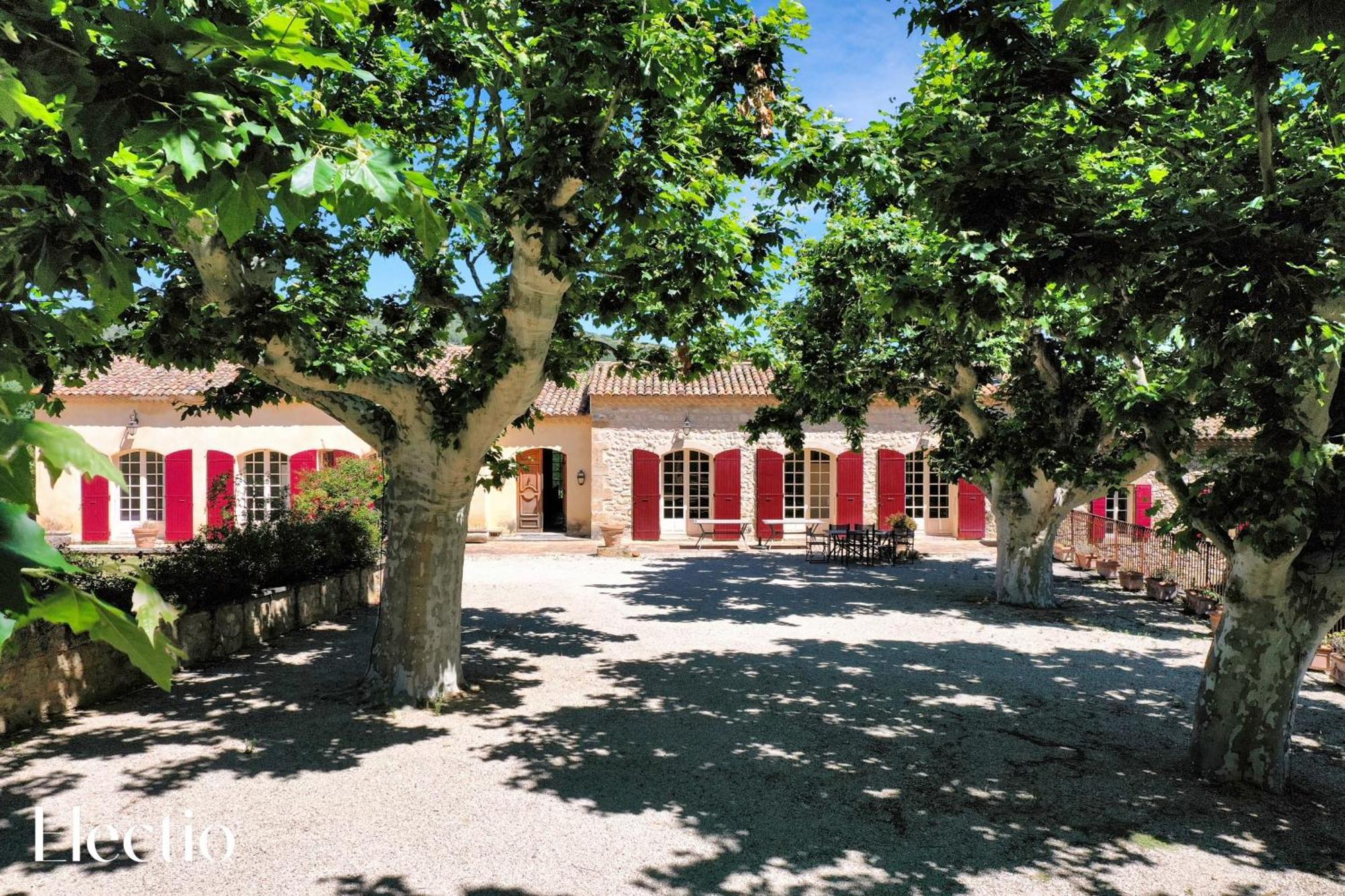 Bastide Domaine Tour Campanets Aparthotel Le Puy-Sainte-Réparade Exterior photo