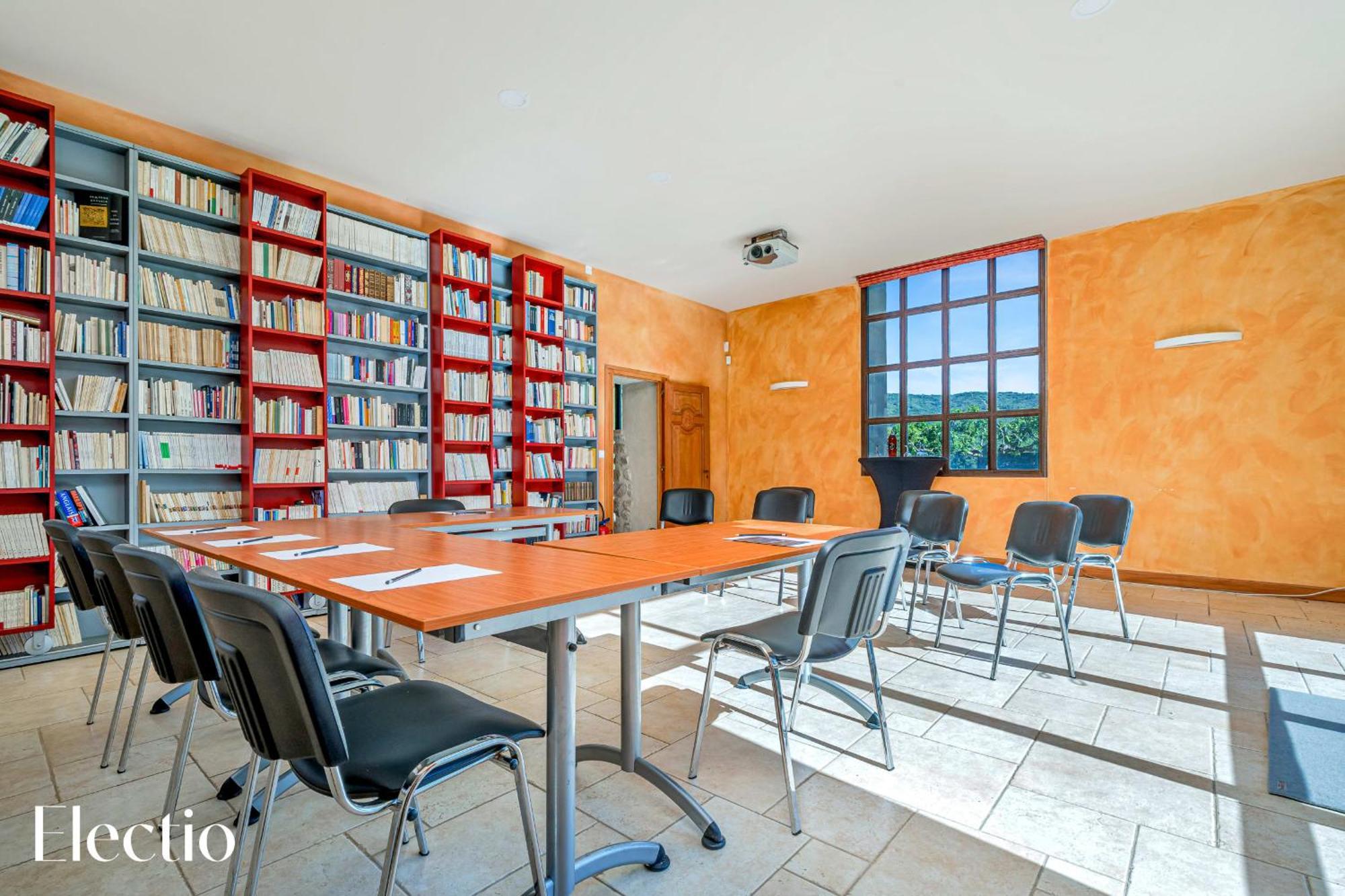 Bastide Domaine Tour Campanets Aparthotel Le Puy-Sainte-Réparade Exterior photo